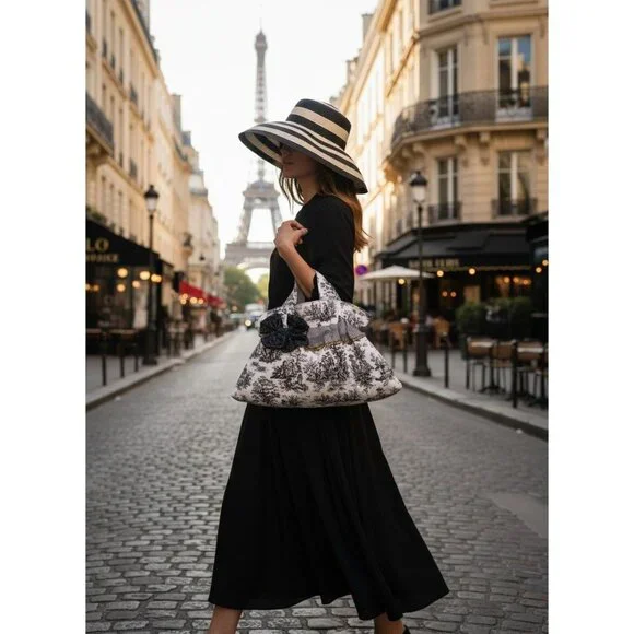 Handmade Black & White Toile & Houndstooth Tote Bag With Ruffled Detail & Gold T - Picture 1 of 15